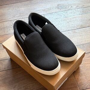 Steve Madden Black Slip-On Loafers